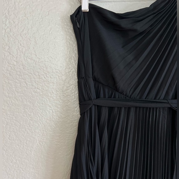 NWOT Divine Charm Black Pleated One-Shoulder Maxi Dress - Picture 7 of 8